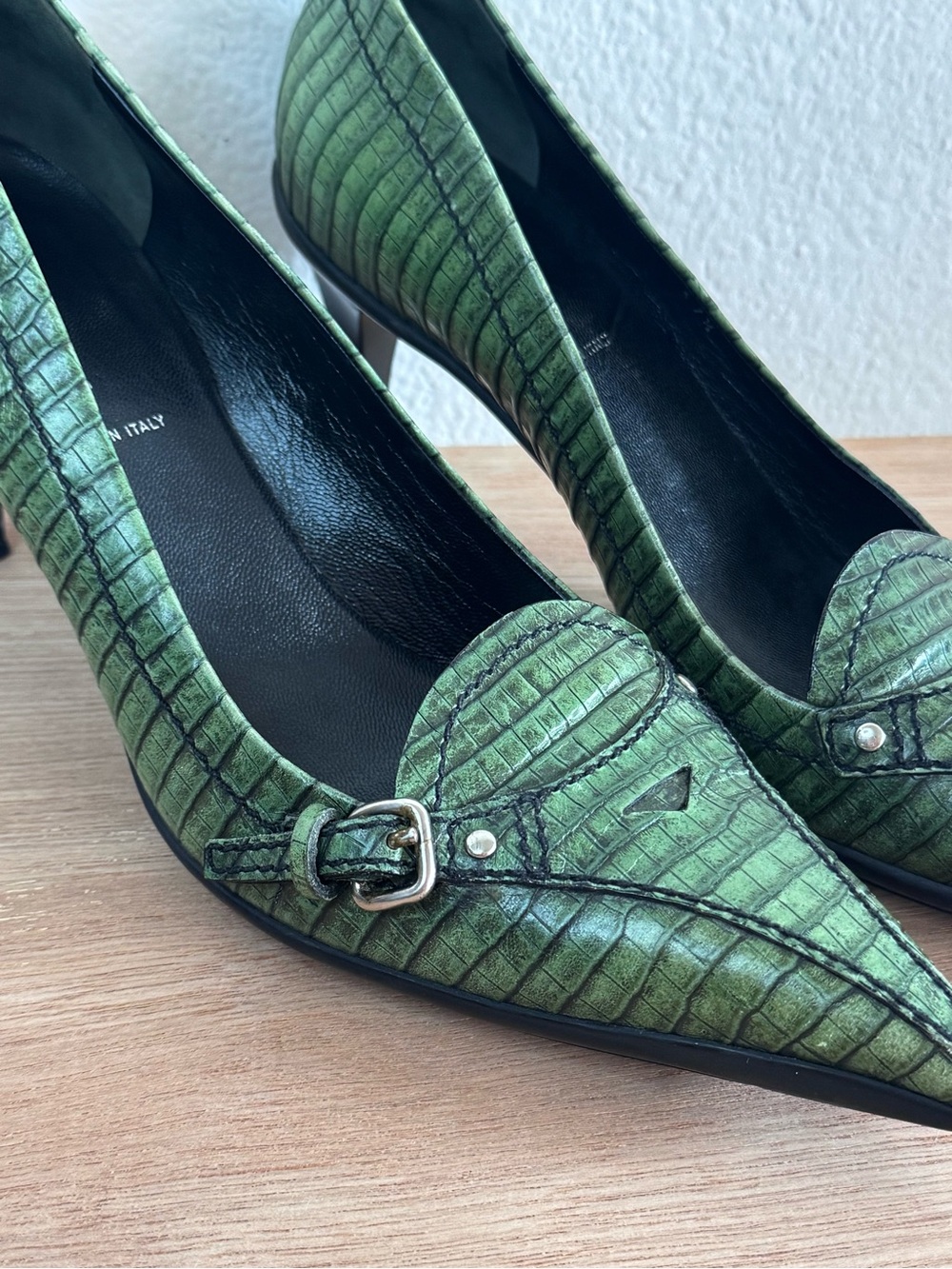 Vintage Miu Miu Croc Embossed Kitten Heels - Picture 9 of 16